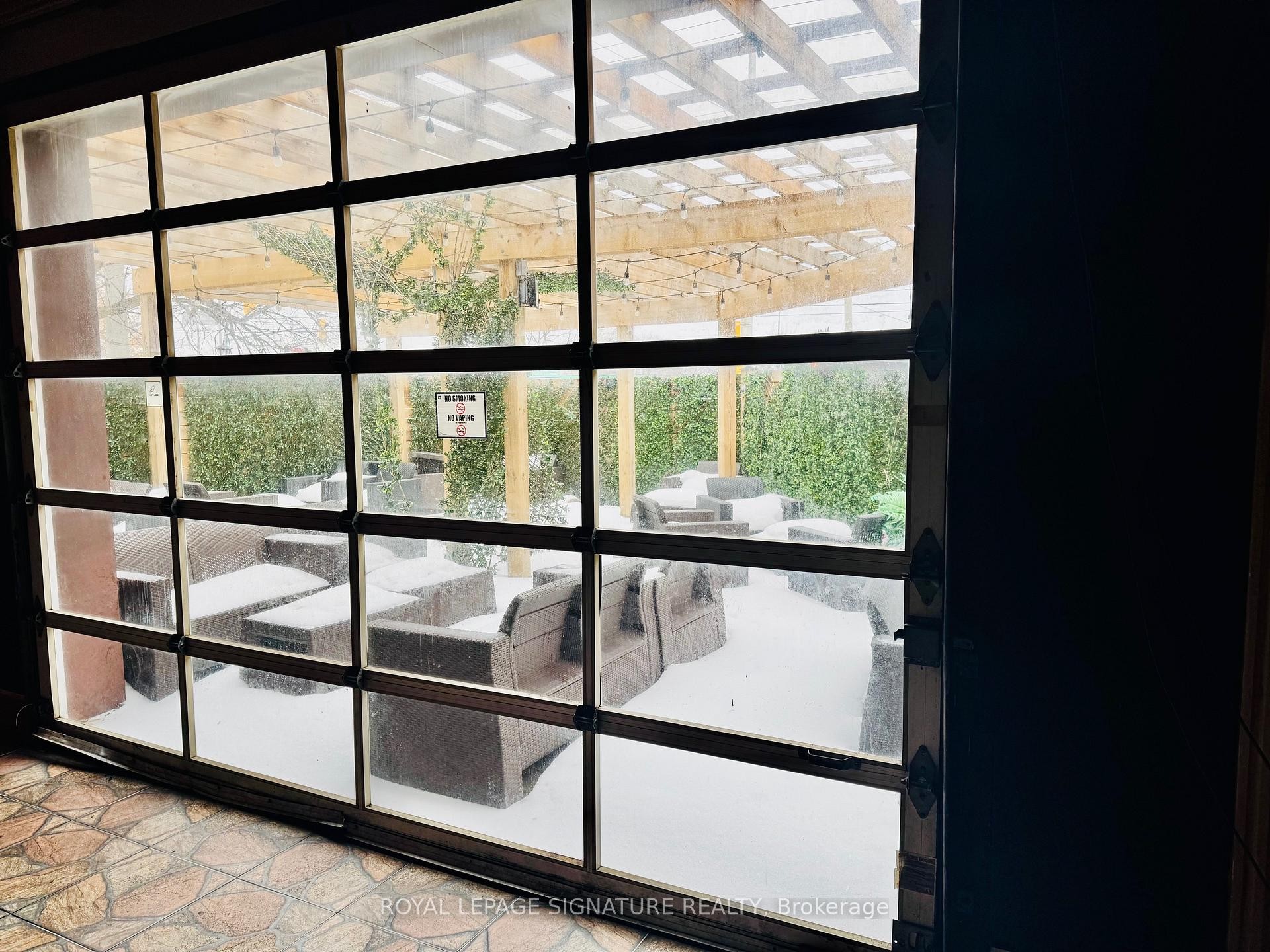 803 Dundas Street E, Mississauga, ON