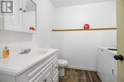 2 PC BATH/ LAUNDRY -