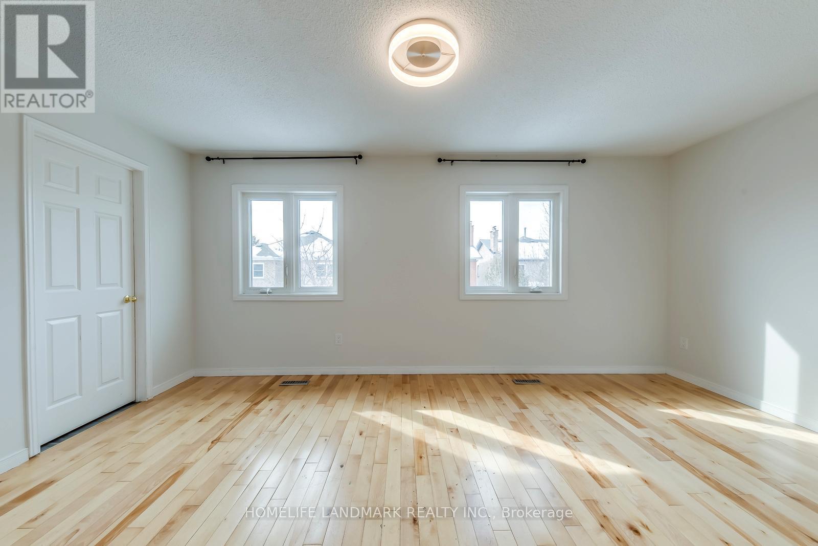 5492 Haddon Hall Road, Mississauga, ON - Indoor Photo Showing Other Room