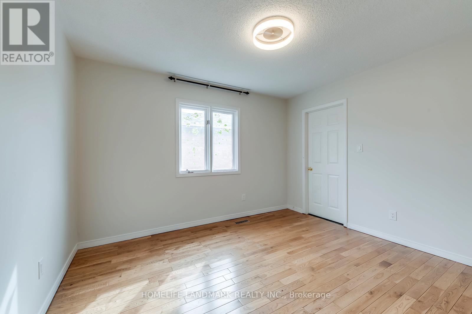 5492 Haddon Hall Road, Mississauga, ON - Indoor Photo Showing Other Room