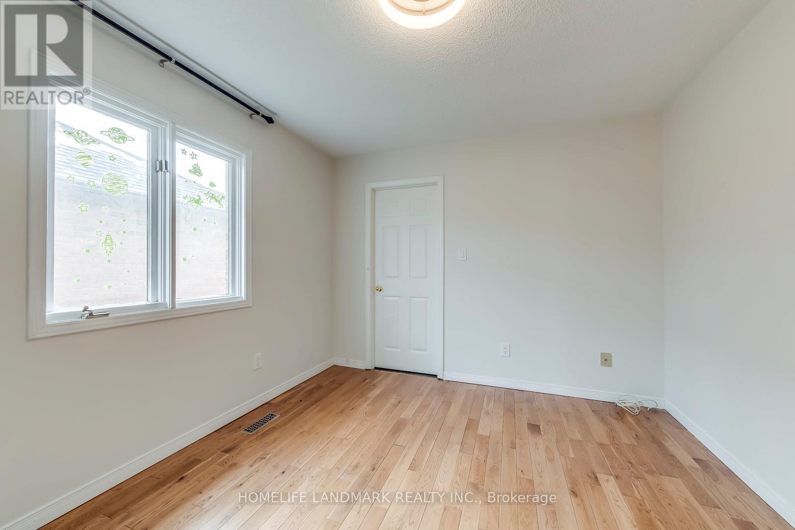 5492 Haddon Hall Road, Mississauga, ON - Indoor Photo Showing Other Room