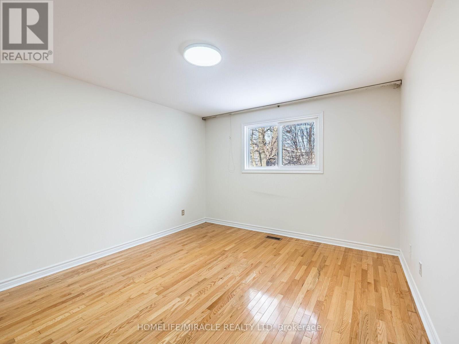 209 Apache Trail, Toronto, ON - Indoor Photo Showing Other Room