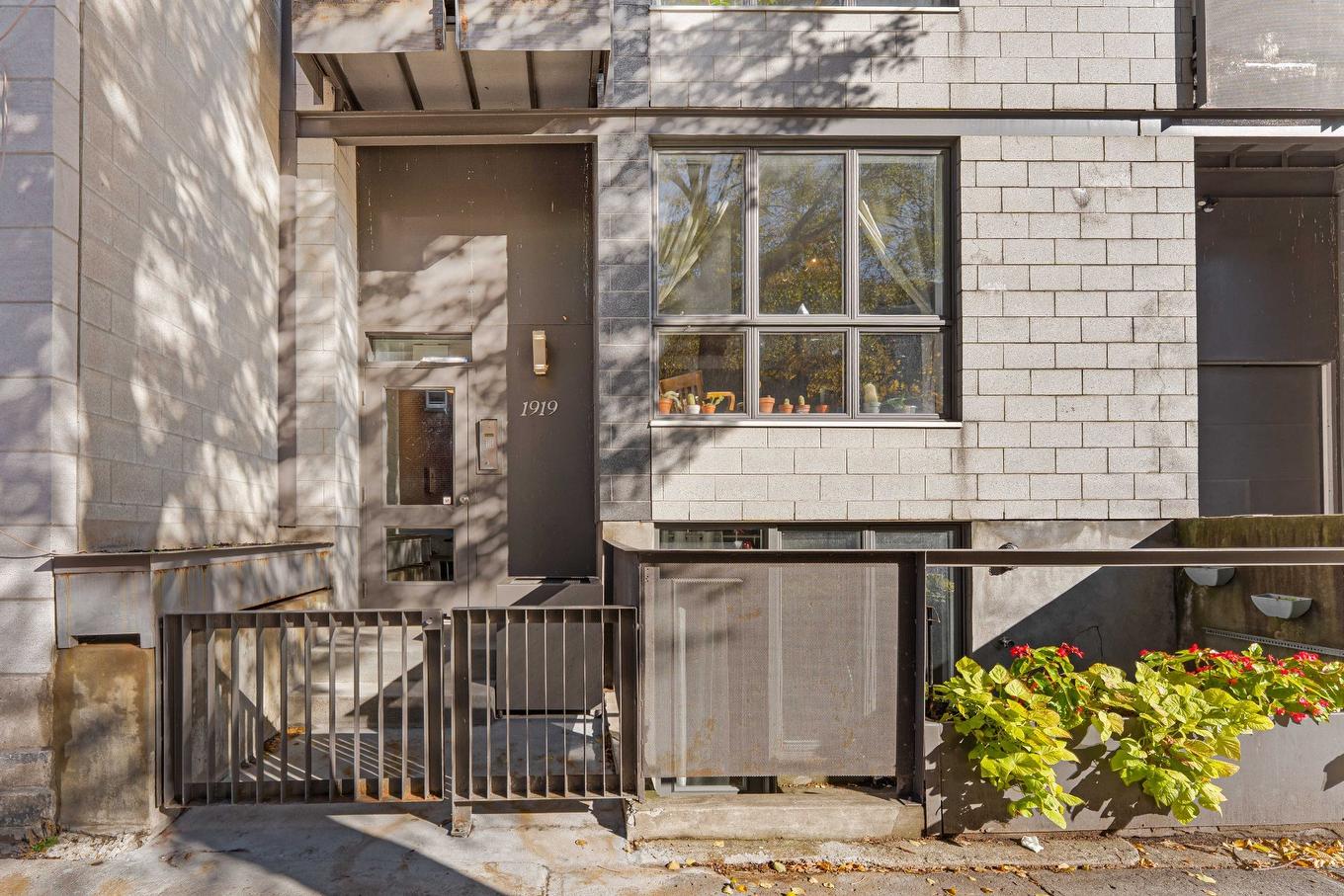 Frontage - 2-1919 Rue Beaudry, Montréal (Ville-Marie), QC - Outdoor With Exterior