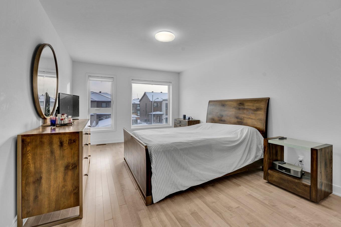 Primary bedroom - 579 Rue O'Diana, Terrebonne (Lachenaie), QC - Indoor Photo Showing Bedroom