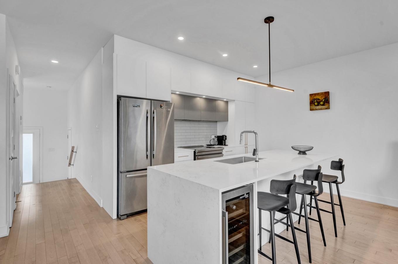 Kitchen - 579 Rue O'Diana, Terrebonne (Lachenaie), QC - Indoor Photo Showing Kitchen With Upgraded Kitchen