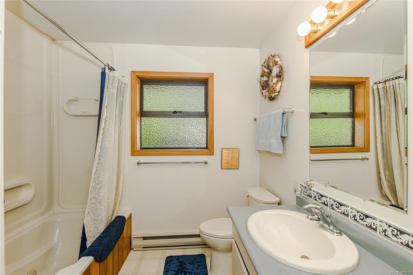 160 West Eagle Dr, Salt Spring, BC