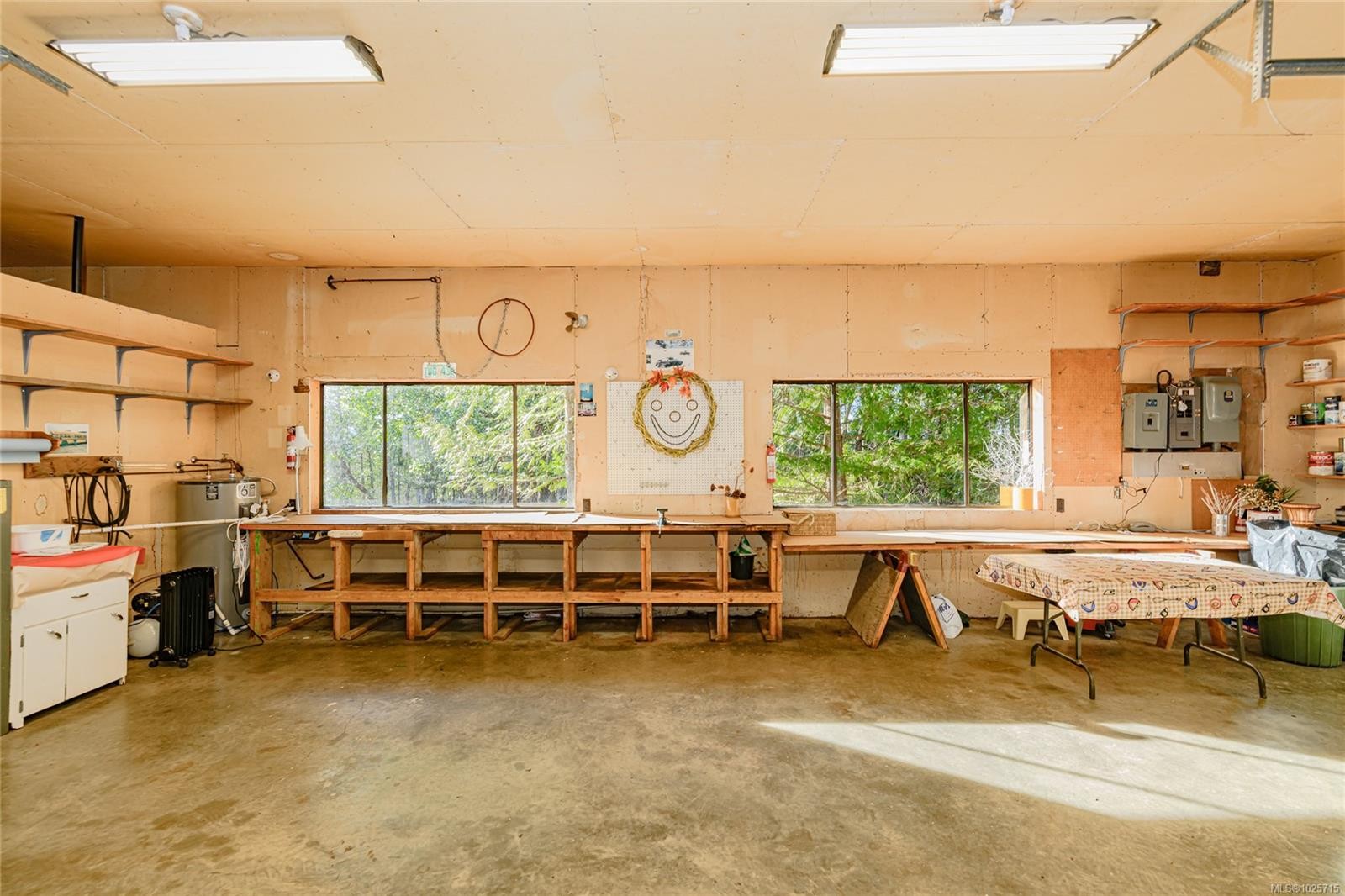 160 West Eagle Dr, Salt Spring, BC