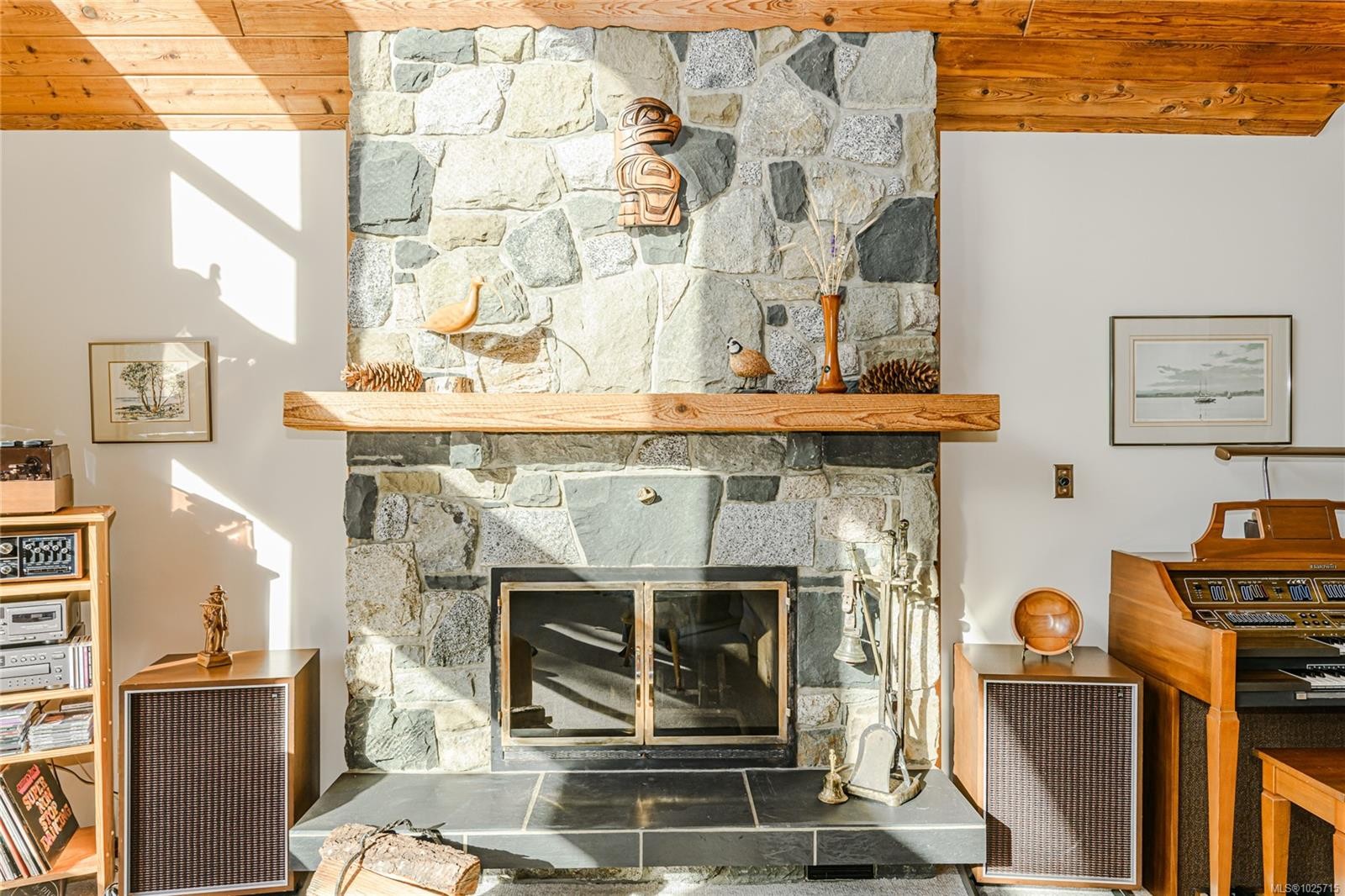 160 West Eagle Dr, Salt Spring, BC