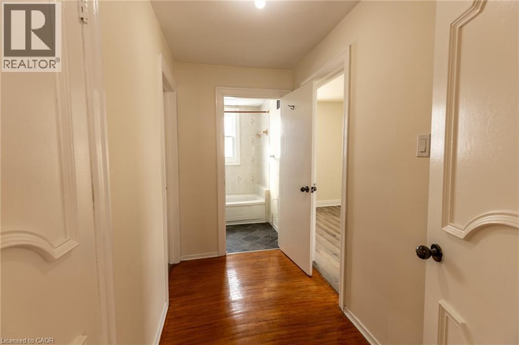 29 Mcnaughton Street, Cambridge, ON - Indoor