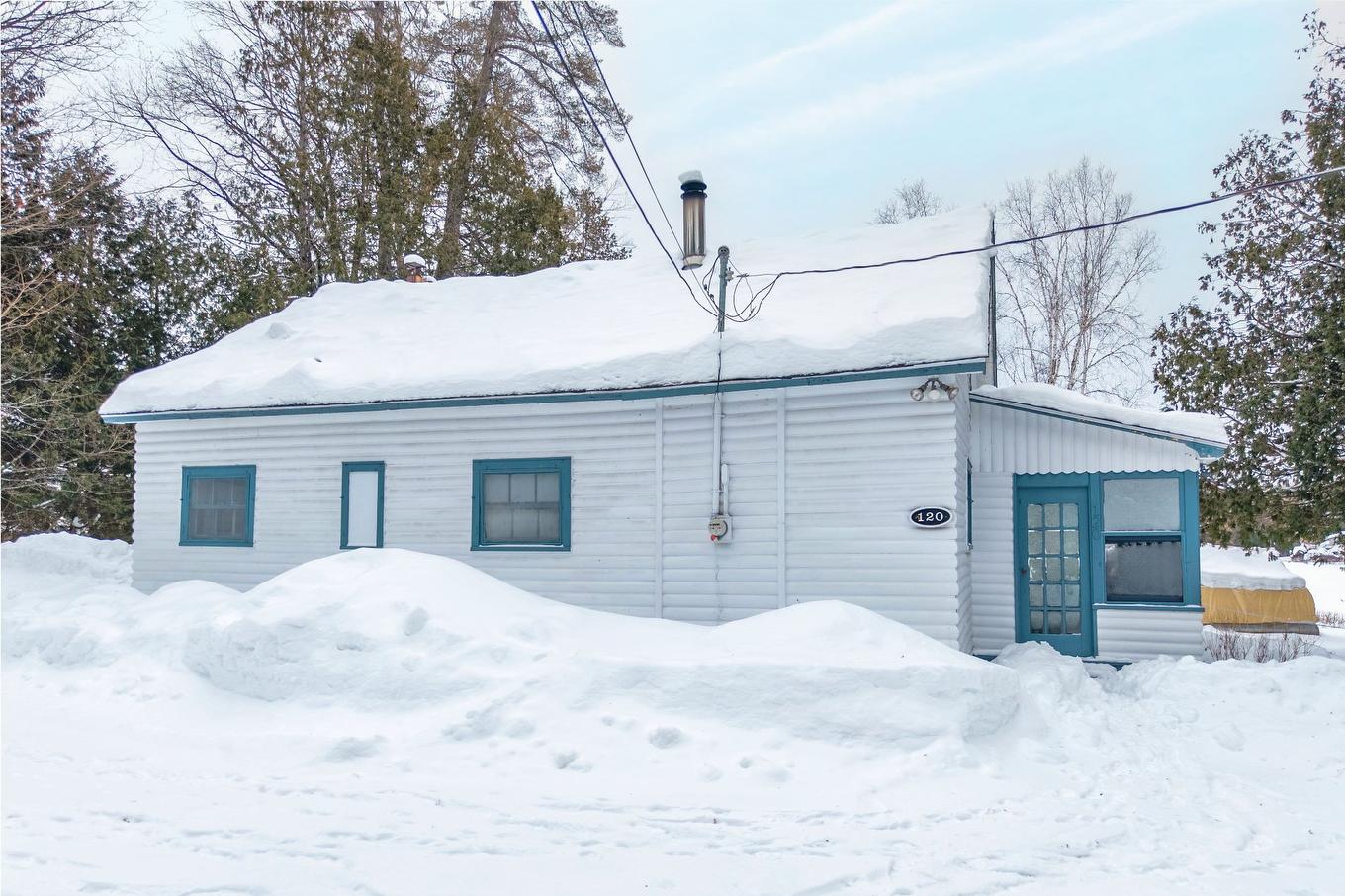 Frontage - 120 Ch. Ovila, Mont-Tremblant, QC - Outdoor