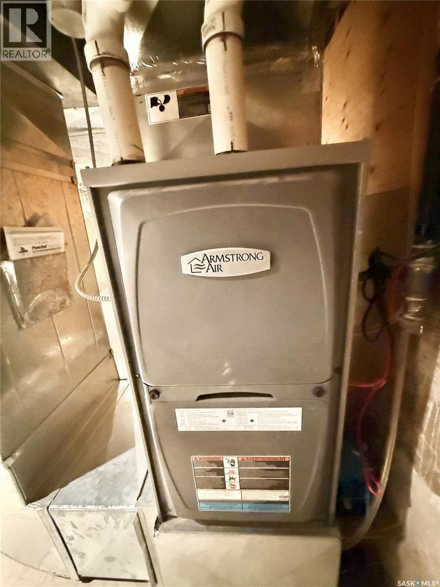 532 Leonard Street, Herbert, SK - Indoor Photo Showing Basement