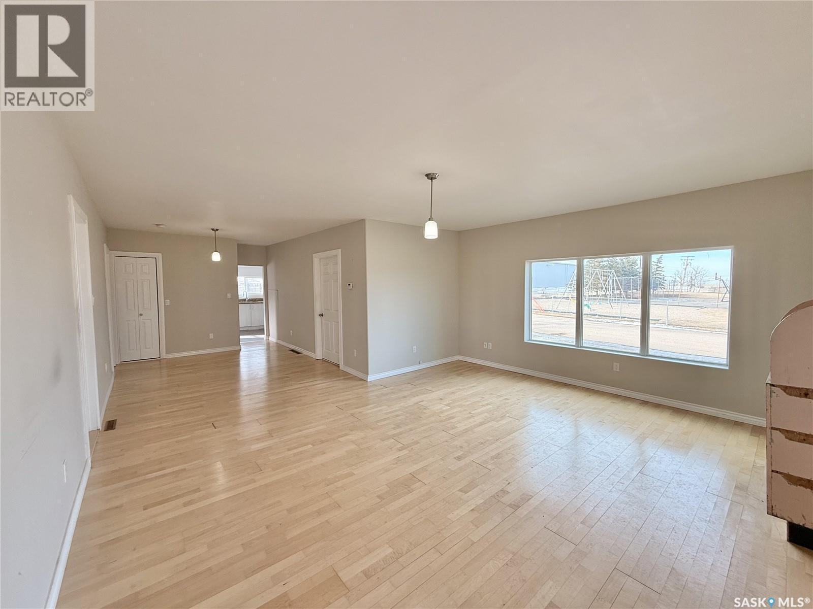 532 Leonard Street, Herbert, SK - Indoor Photo Showing Other Room