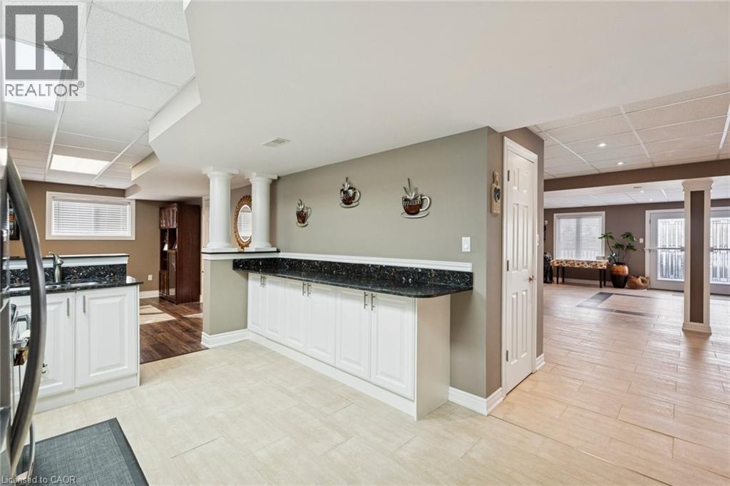 10 Brolley Crescent, Thornton, ON - Indoor