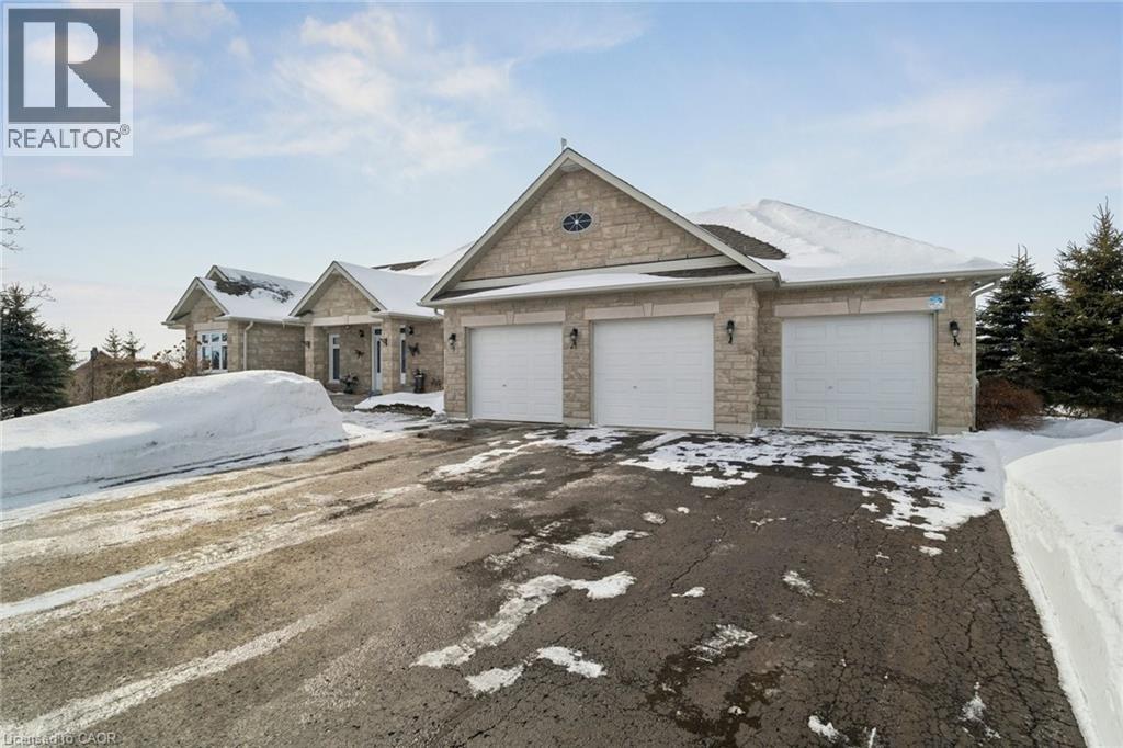 10 Brolley Crescent, Thornton, ON - Outdoor With Facade