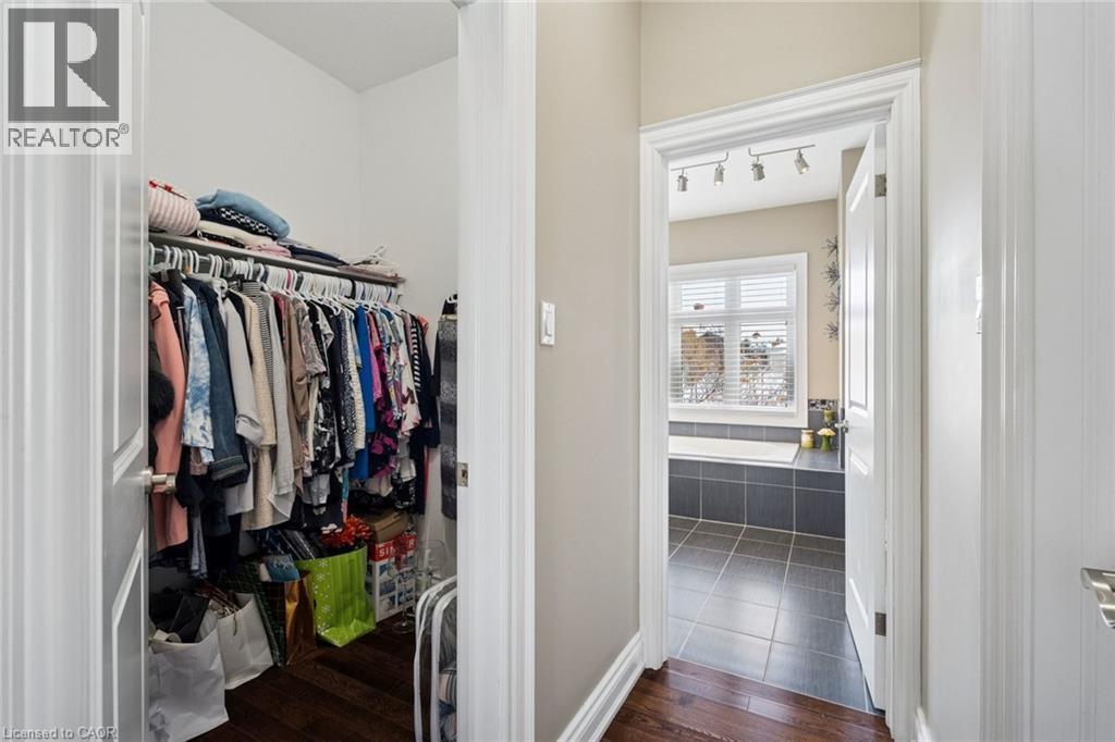 10 Brolley Crescent, Thornton, ON - Indoor With Storage