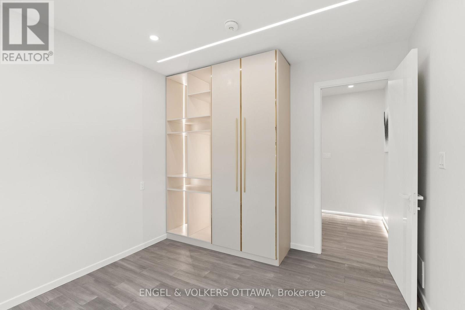 258 Northwestern Avenue, Ottawa, ON - Indoor Photo Showing Other Room