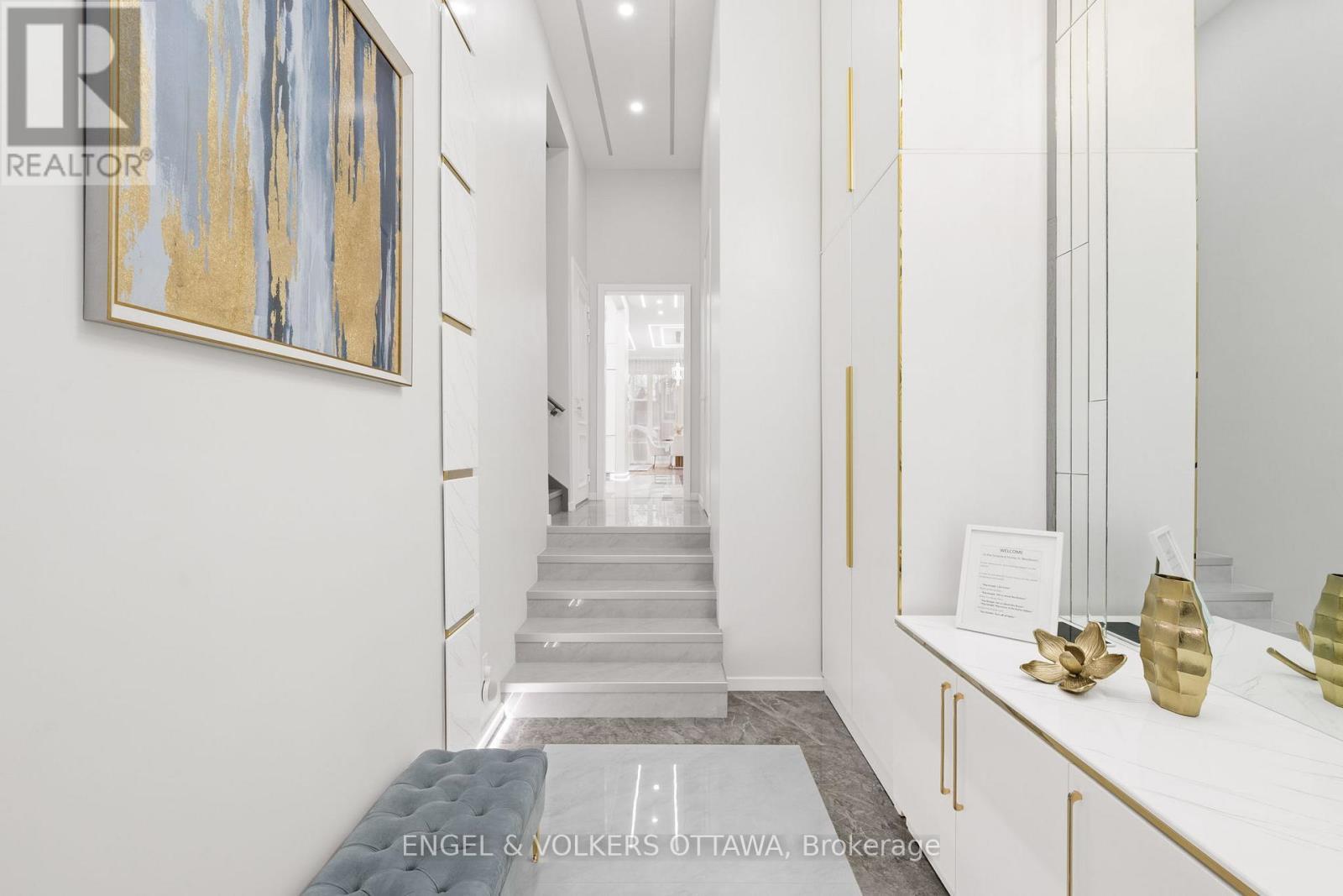 258 Northwestern Avenue, Ottawa, ON - Indoor