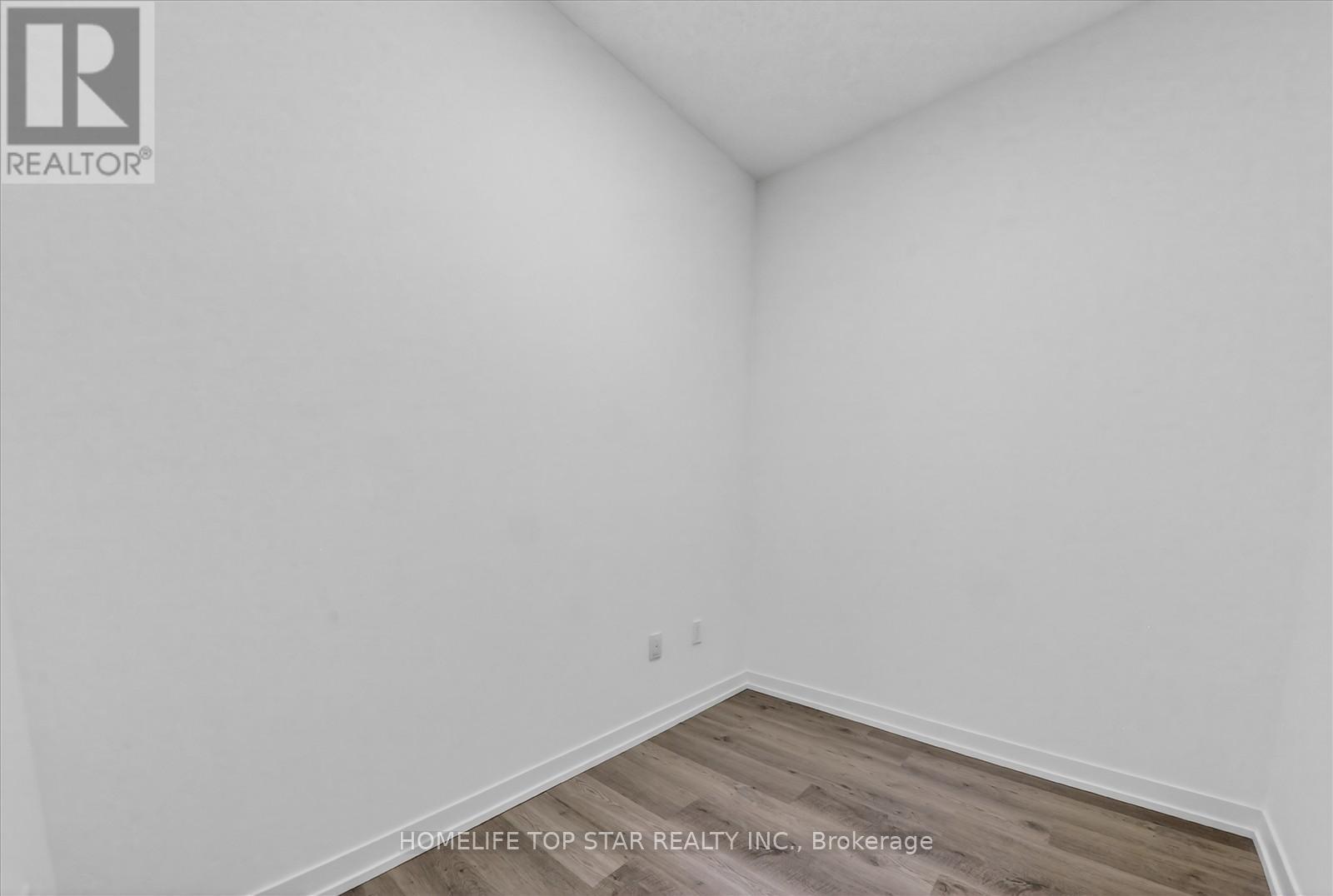 5601 - 8 Interchange Way, Vaughan, ON - Indoor Photo Showing Other Room