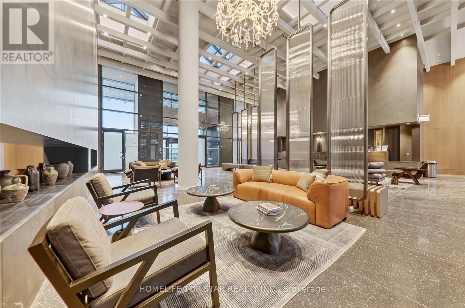 5601 - 8 Interchange Way, Vaughan, ON - Indoor