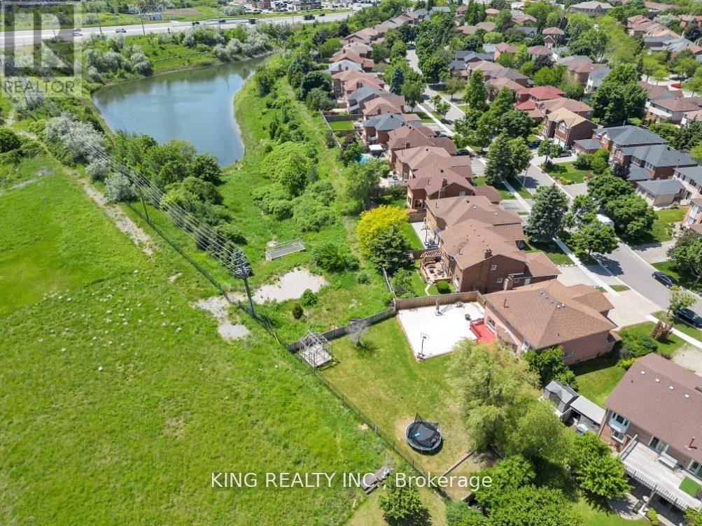 2606 Ambercroft Trail, Mississauga, ON - Outdoor With View