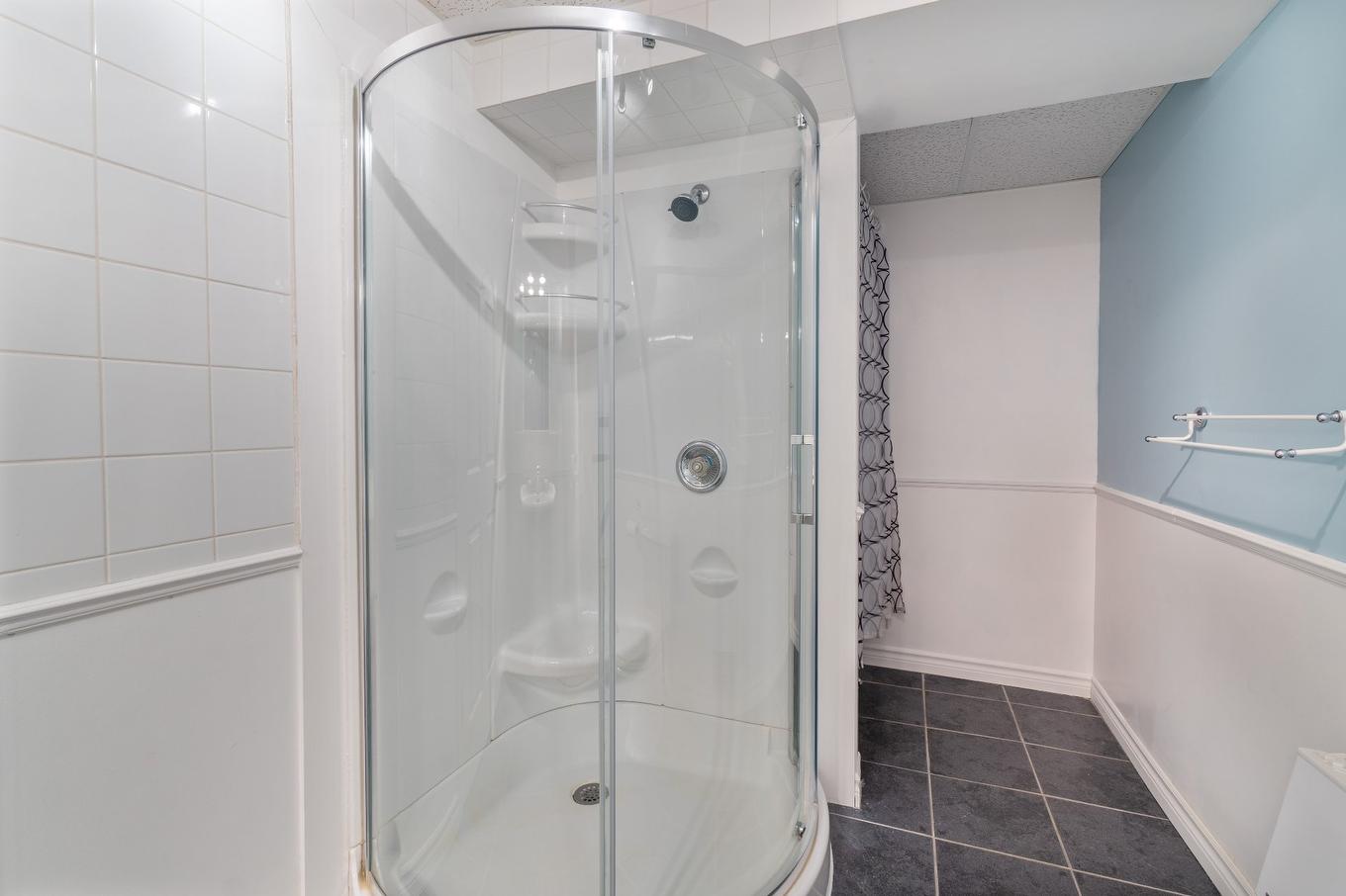 Bathroom - 2688 Rue Des Mélèzes, Sherbrooke (Fleurimont), QC - Indoor Photo Showing Bathroom