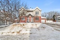 445 - 449 Rue Hector-Giraldeau Deux-Montagnes, QC J7R 6Z7