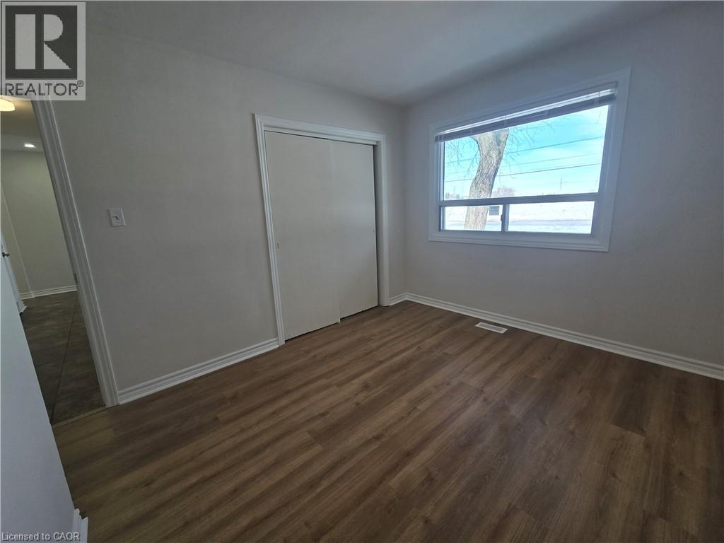 8199 Twenty Road E, Hamilton, ON - Indoor Photo Showing Other Room