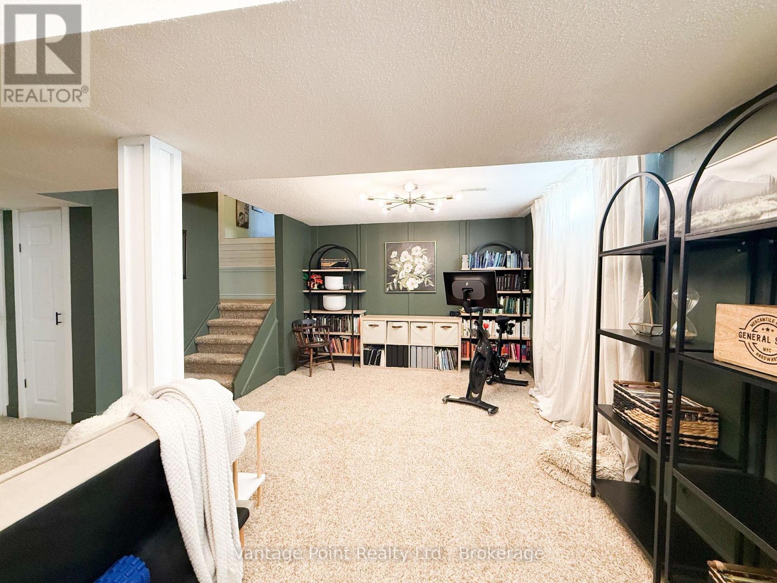 331 Morrison Road, Kitchener, ON - Indoor