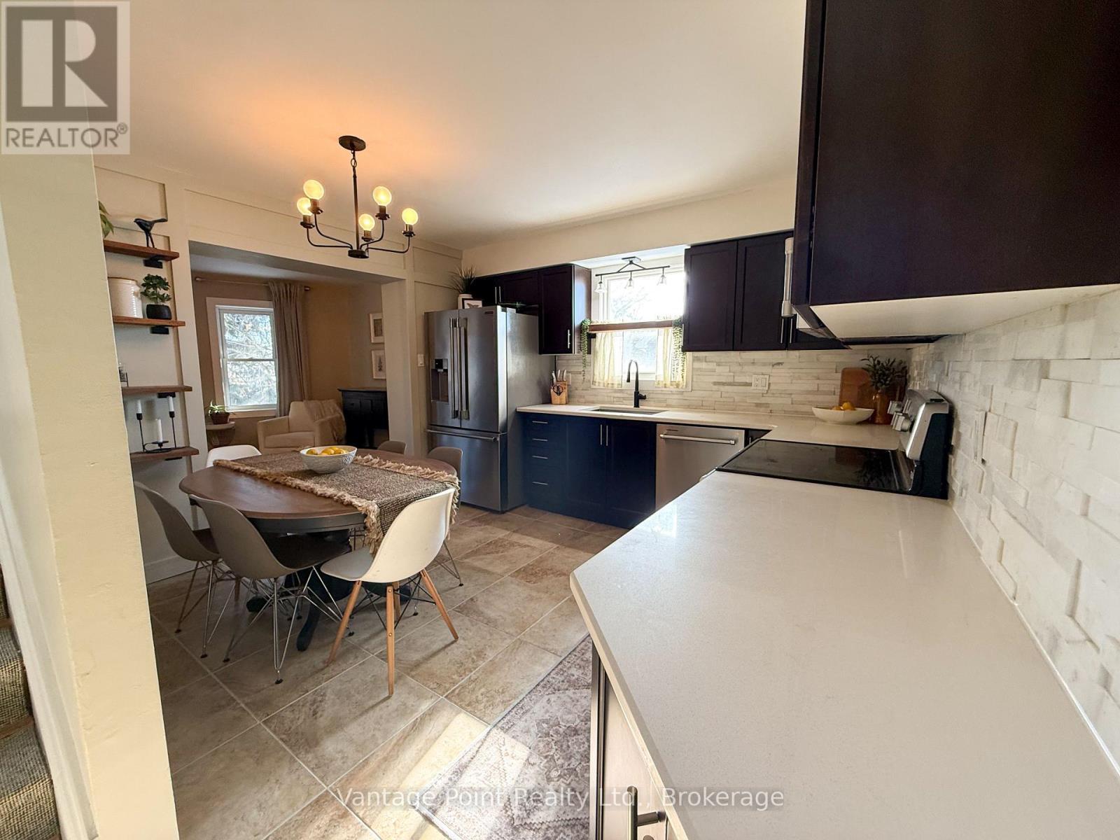 331 Morrison Road, Kitchener, ON - Indoor