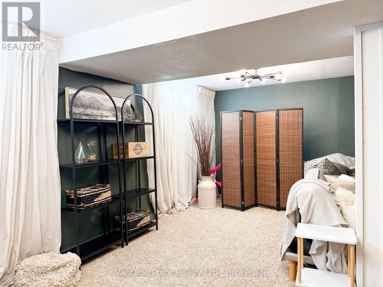 331 Morrison Road, Kitchener, ON - Indoor