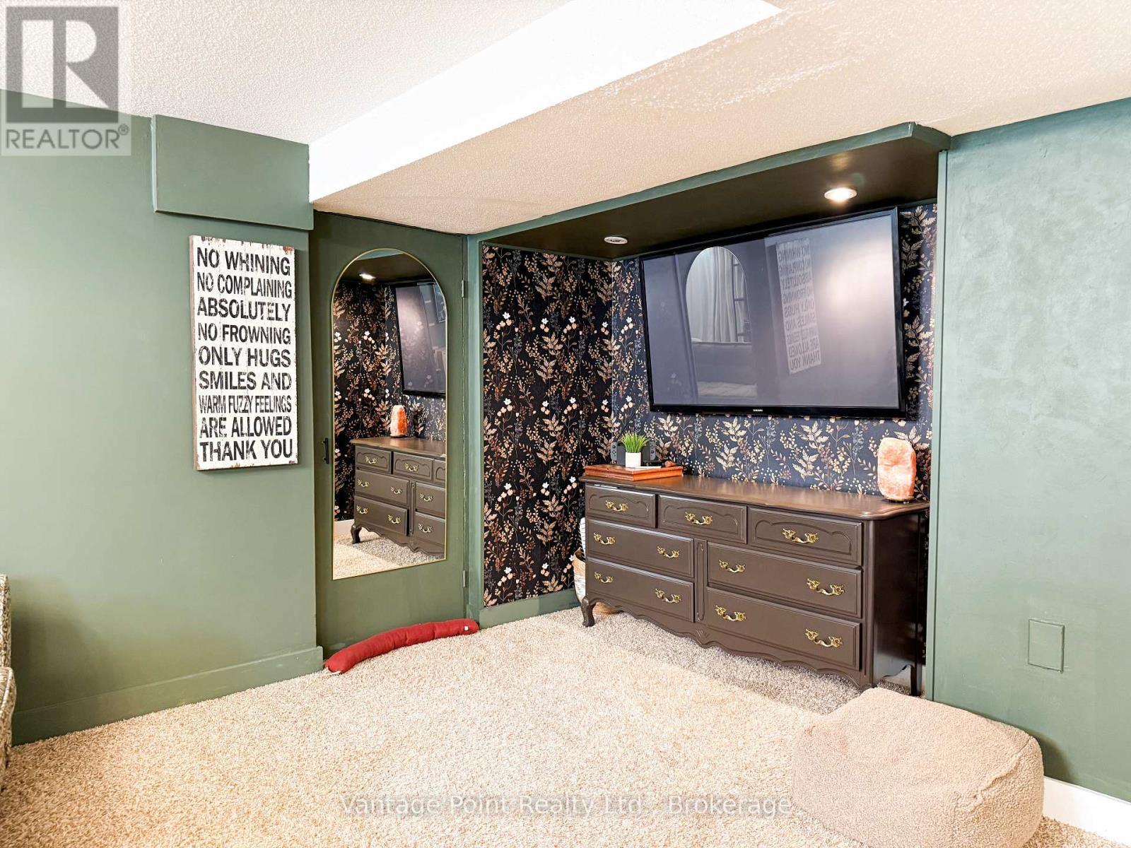 331 Morrison Road, Kitchener, ON - Indoor Photo Showing Other Room