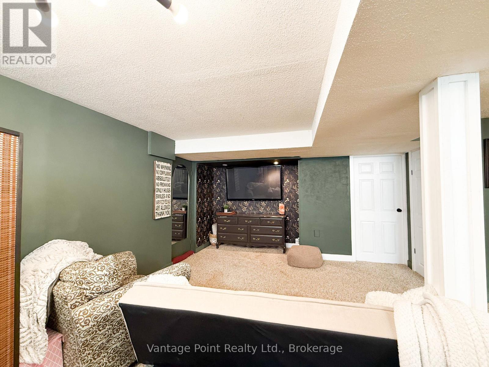 331 Morrison Road, Kitchener, ON - Indoor