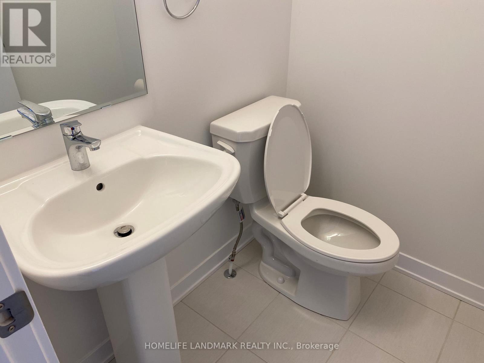 36 John Canning Way E, Markham, ON - Indoor Photo Showing Bathroom