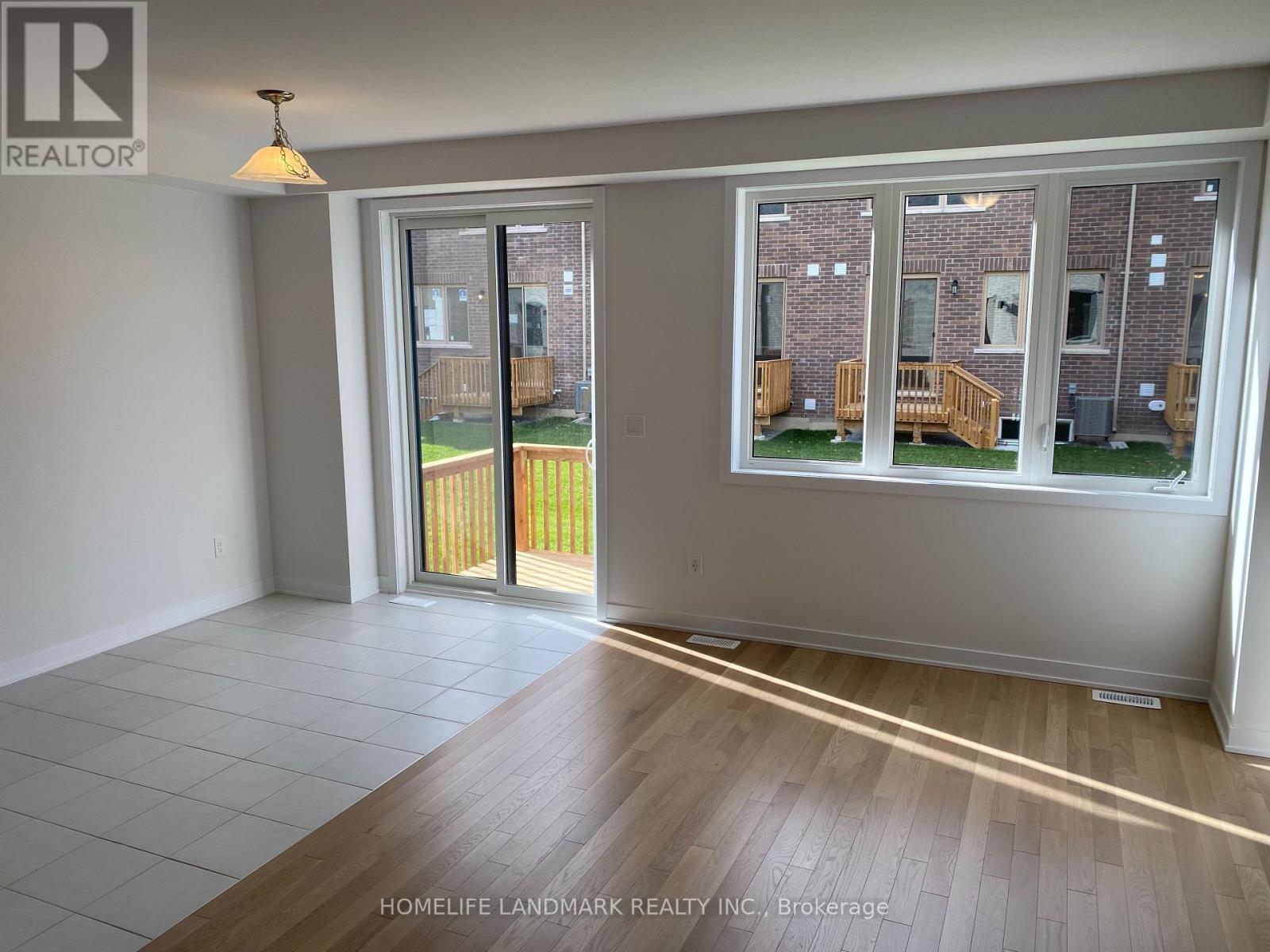 36 John Canning Way E, Markham, ON - Indoor Photo Showing Other Room