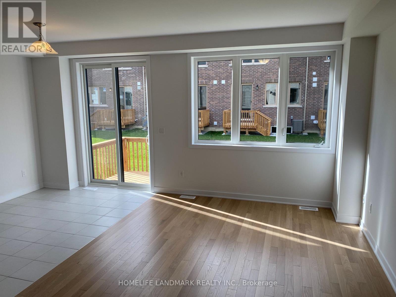 36 John Canning Way E, Markham, ON - Indoor Photo Showing Other Room