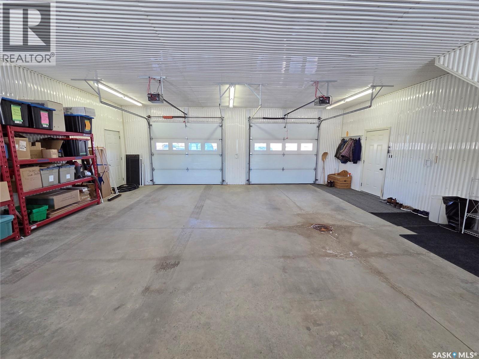 Doty Acreage, Moose Mountain Rm No. 63, SK - Indoor Photo Showing Garage