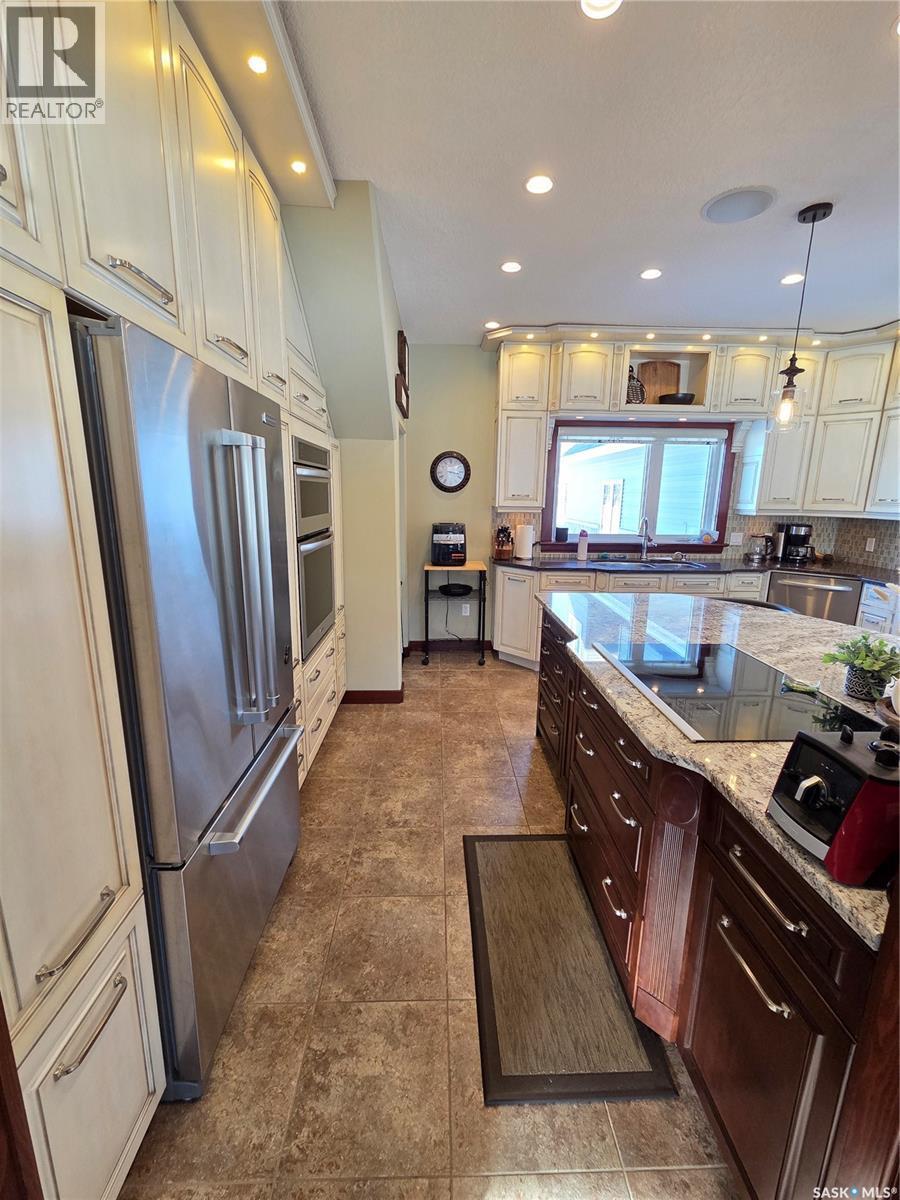 Doty Acreage, Moose Mountain Rm No. 63, SK - Indoor Photo Showing Kitchen With Stainless Steel Kitchen