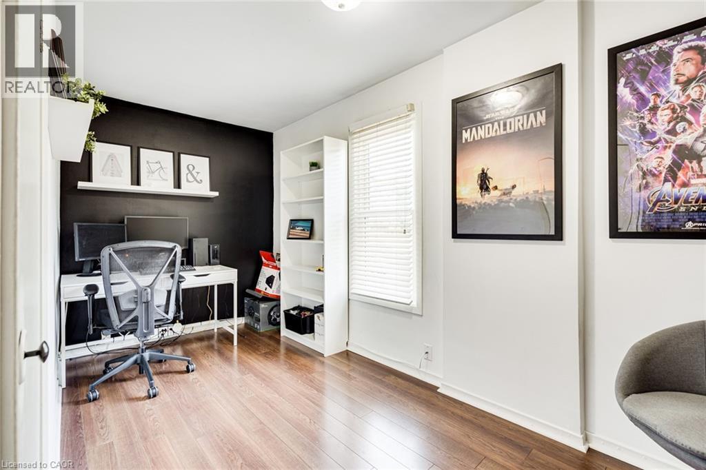 187 Oak Avenue, Hamilton, ON - Indoor Photo Showing Other Room