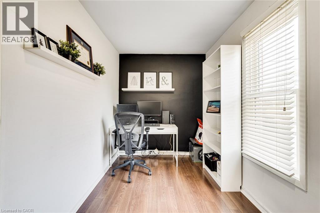 187 Oak Avenue, Hamilton, ON - Indoor Photo Showing Other Room