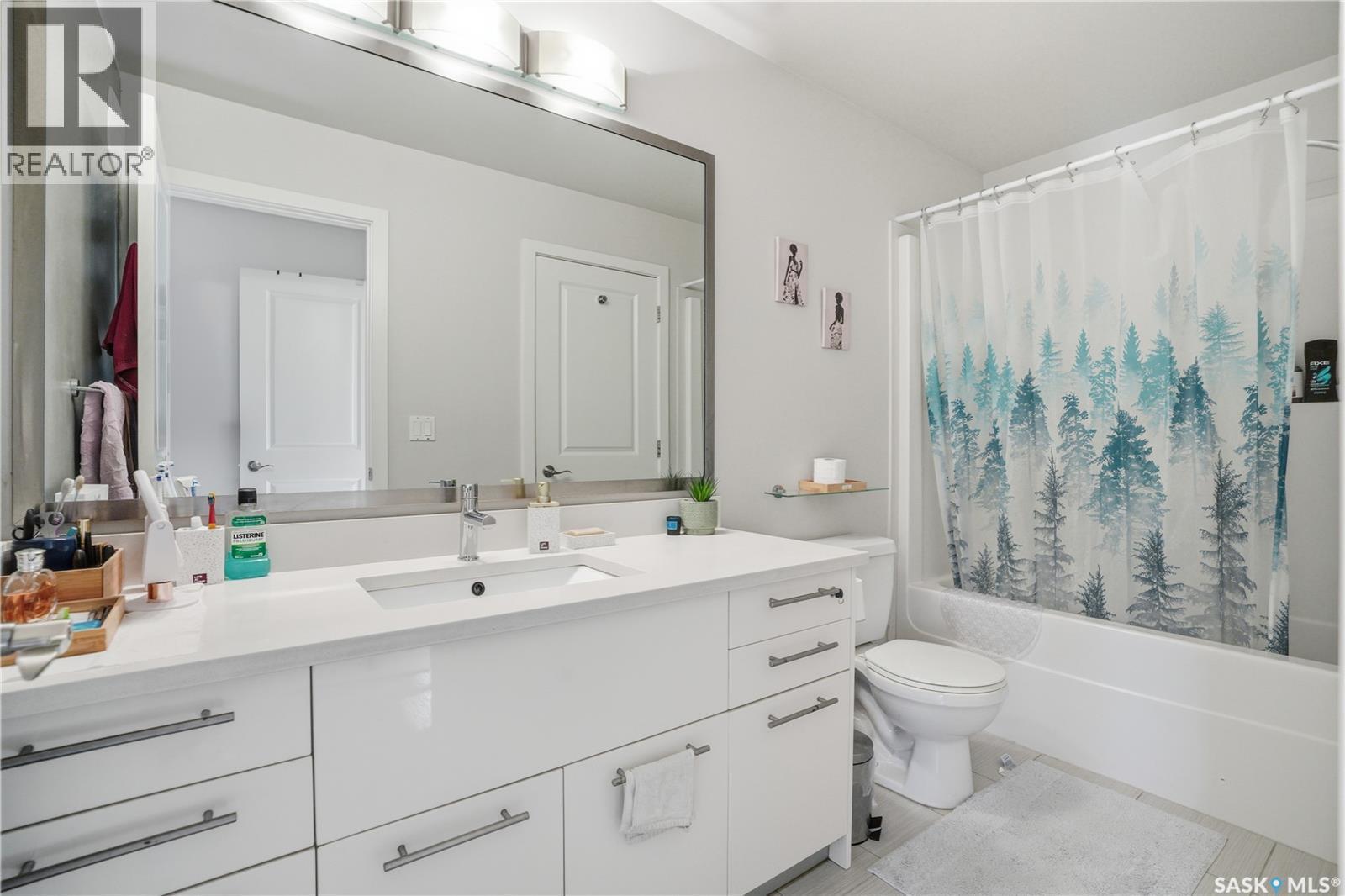 106 410 Ledingham Way, Saskatoon, SK - Indoor Photo Showing Bathroom