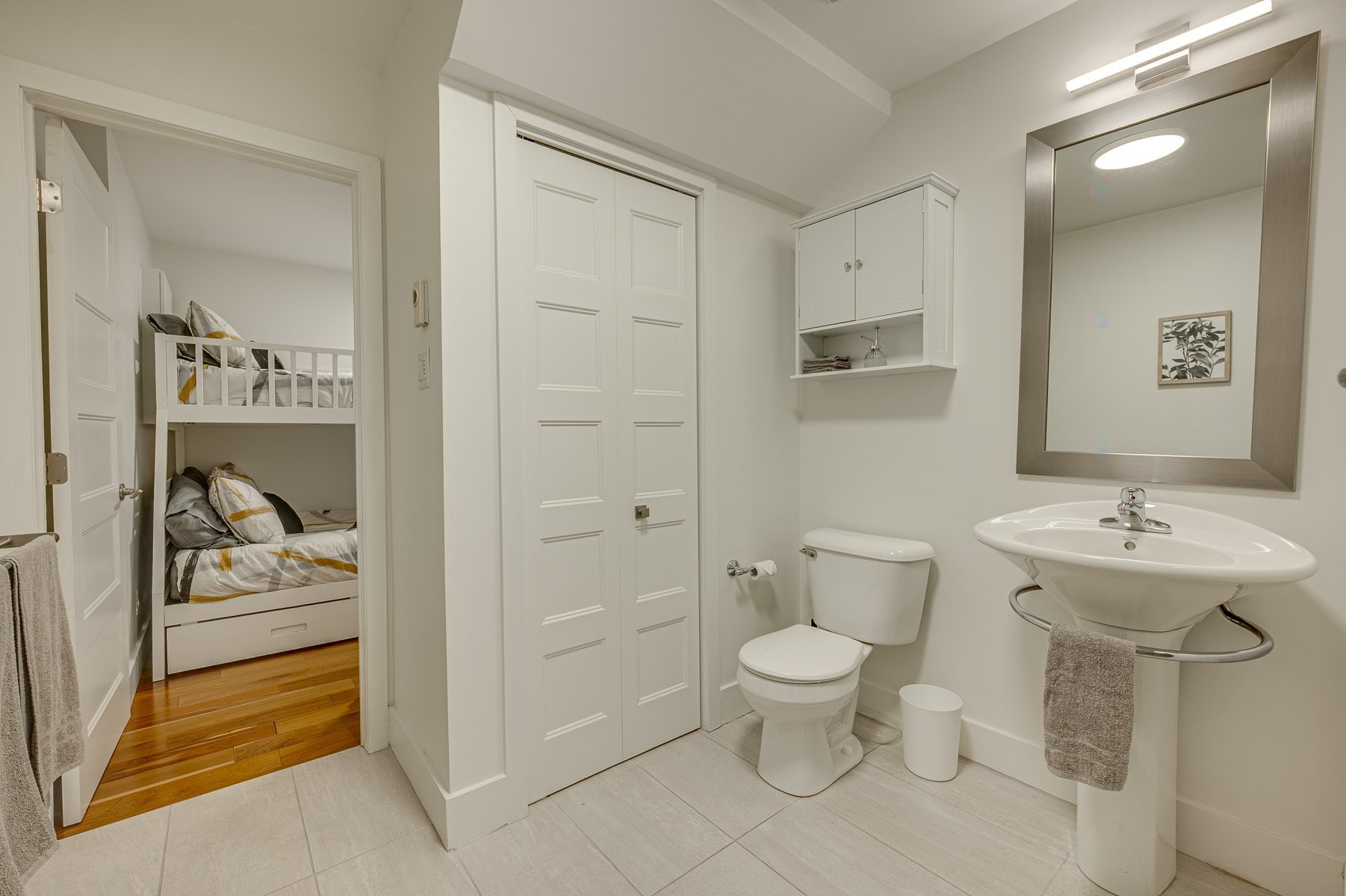 Bathroom - 305 Crois. Des Neiges, Saint-Sauveur, QC - Indoor Photo Showing Bathroom