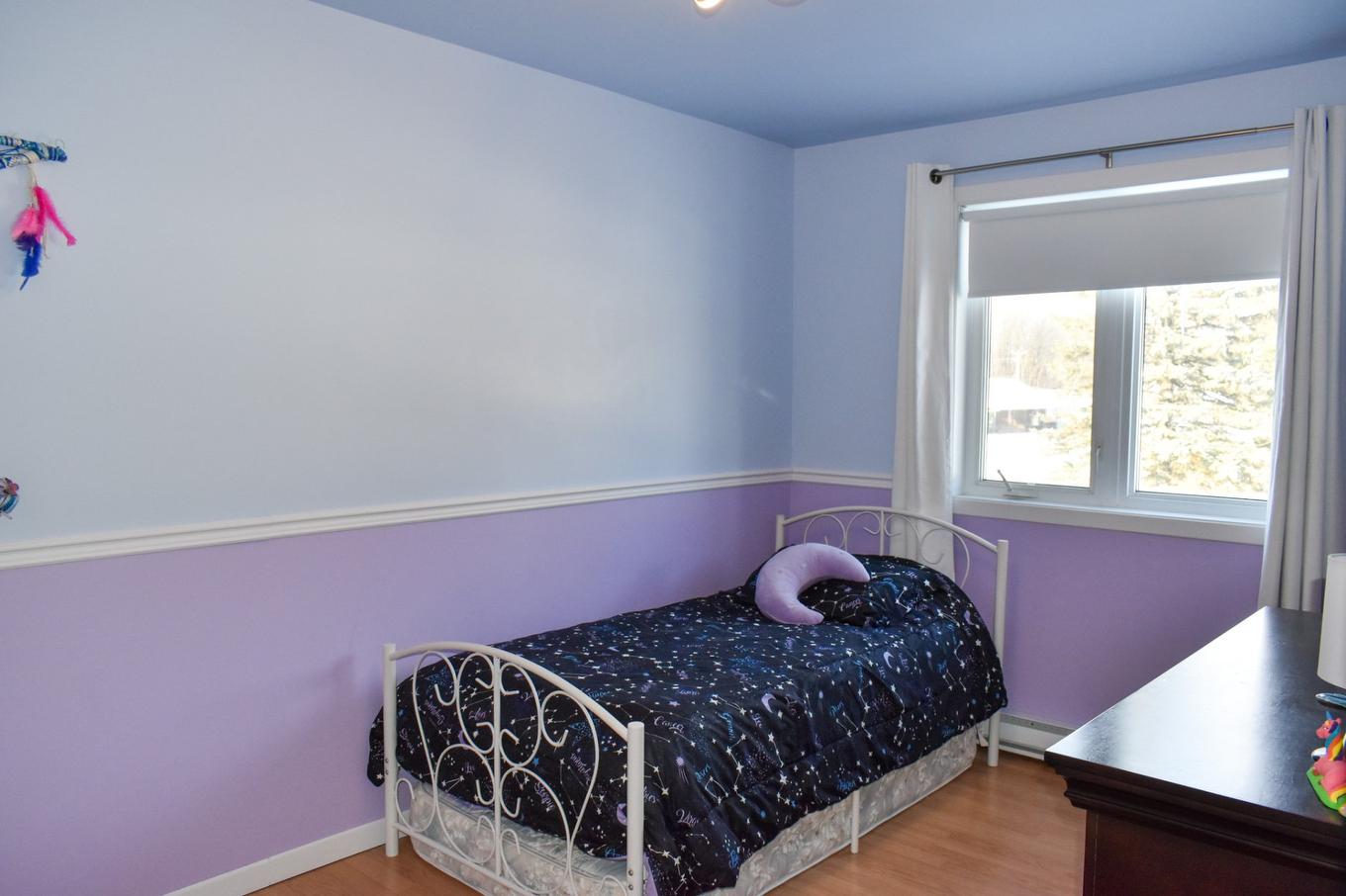 Chambre à coucher - 110 Rue Benoit, Drummondville, QC - Indoor Photo Showing Bedroom