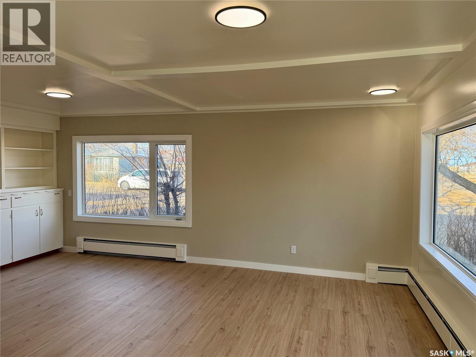 133 Railway Avenue, Ponteix, SK - Indoor Photo Showing Laundry Room