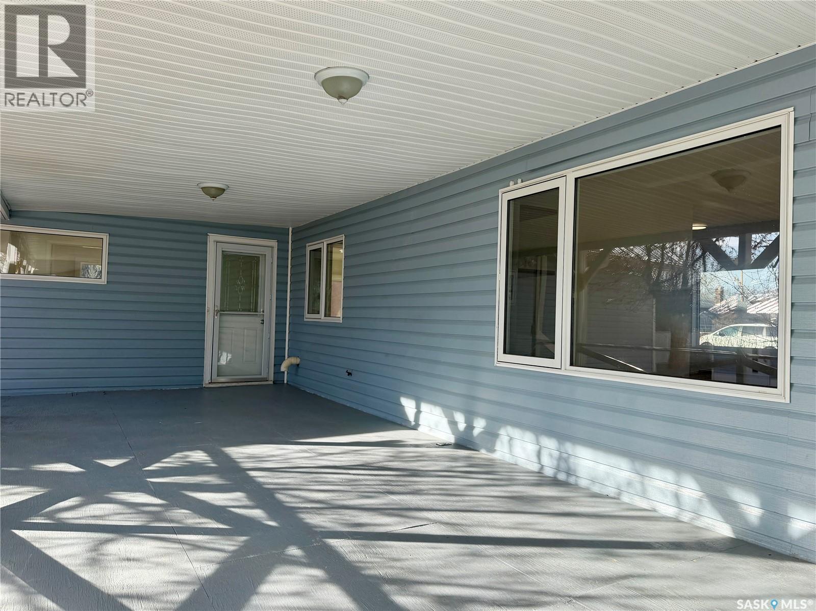 133 Railway Avenue, Ponteix, SK - Outdoor With Deck Patio Veranda
