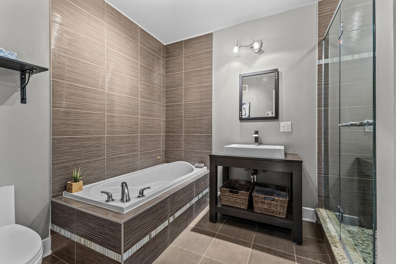 Salle de bains - 305-10212 Rue Lajeunesse, Montréal (Ahuntsic-Cartierville), QC - Indoor Photo Showing Bathroom