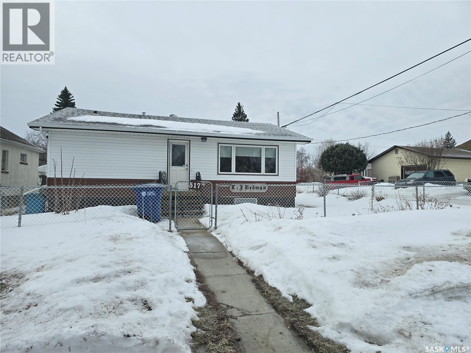 517 Nina Street, Broadview, SK - Outdoor