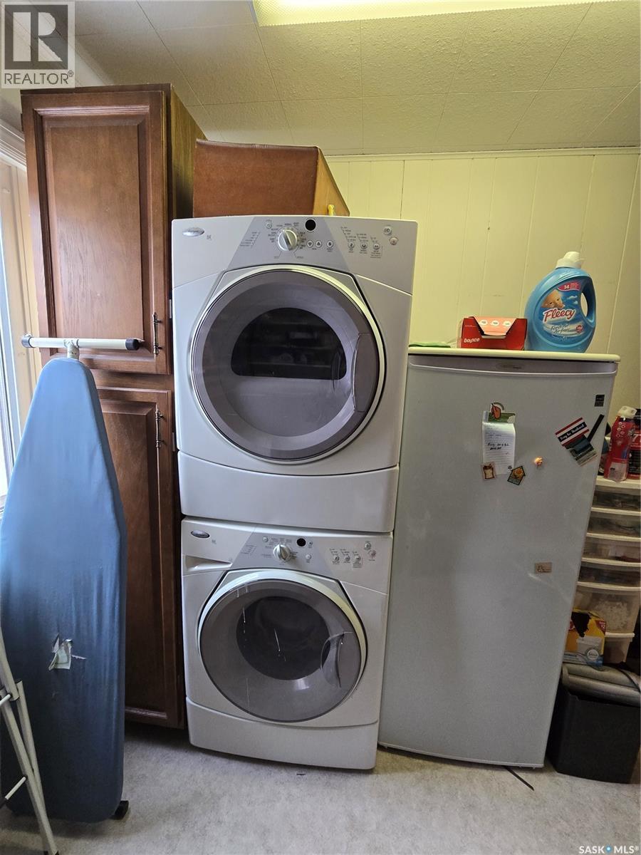 517 Nina Street, Broadview, SK - Indoor Photo Showing Laundry Room