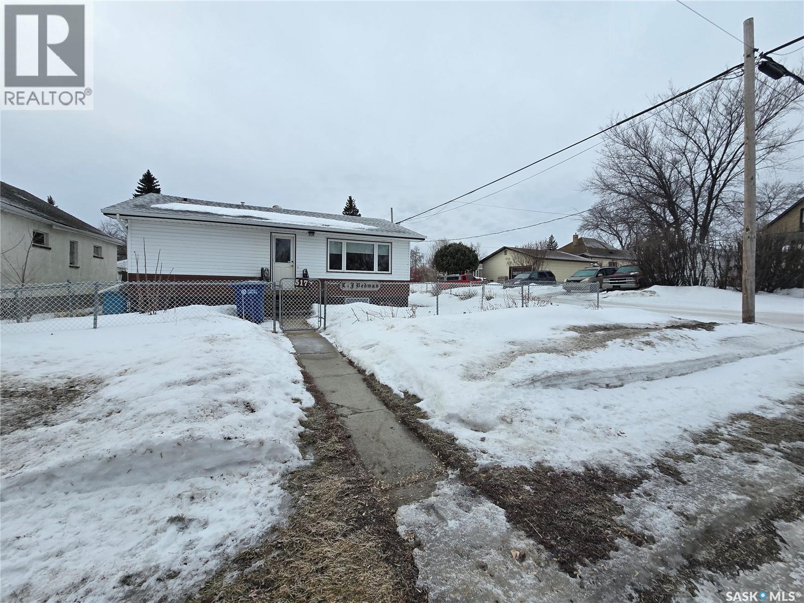517 Nina Street, Broadview, SK - Outdoor