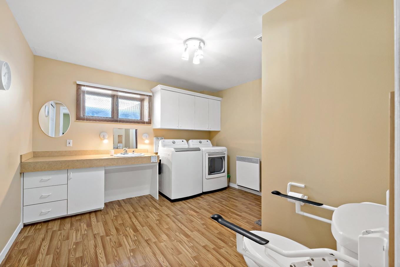 Salle de bains - 365 Ch. De La Digue, Mont-Tremblant, QC - Indoor Photo Showing Laundry Room