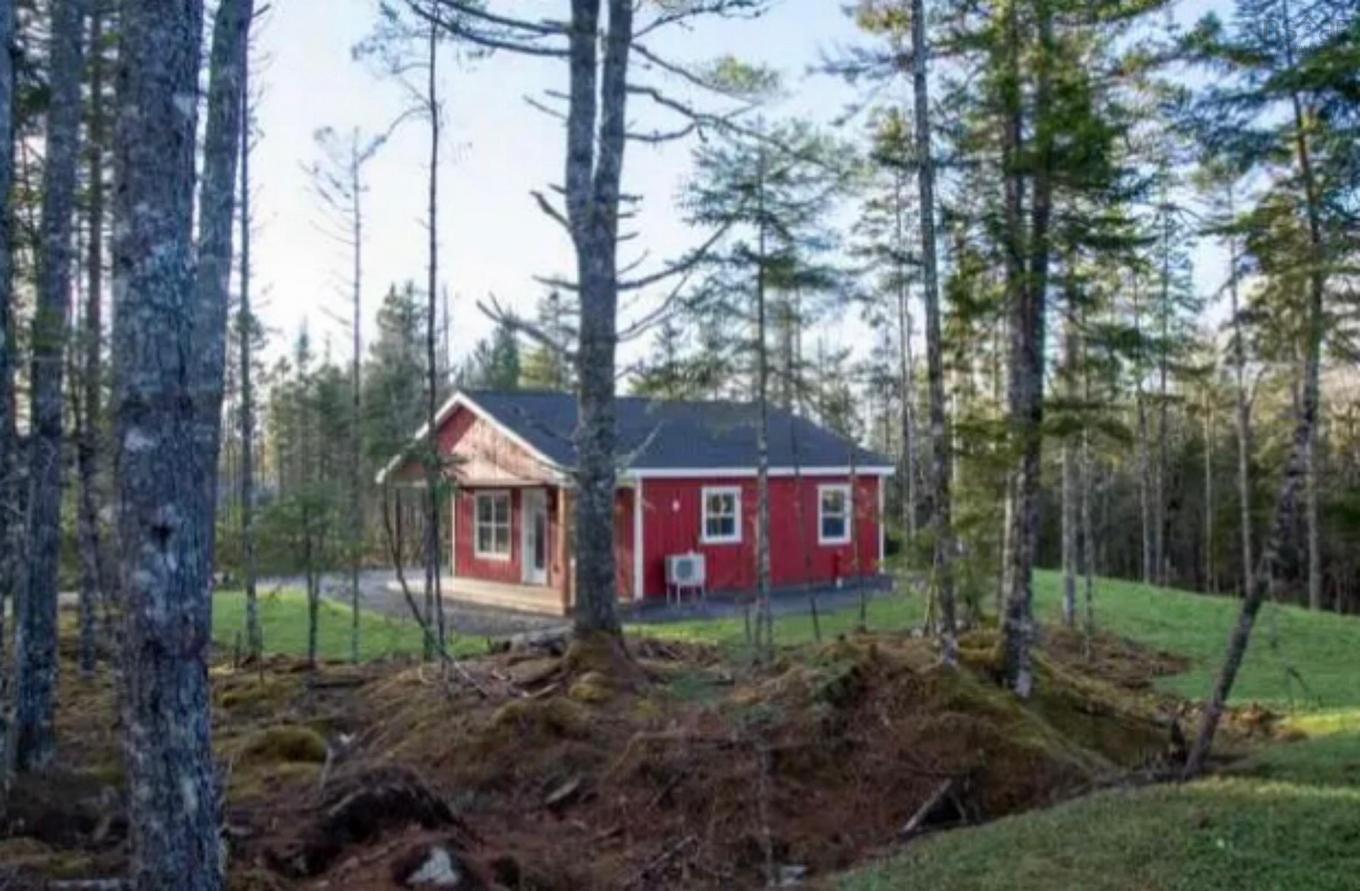 272 Explorer Loop, East Uniacke, NS